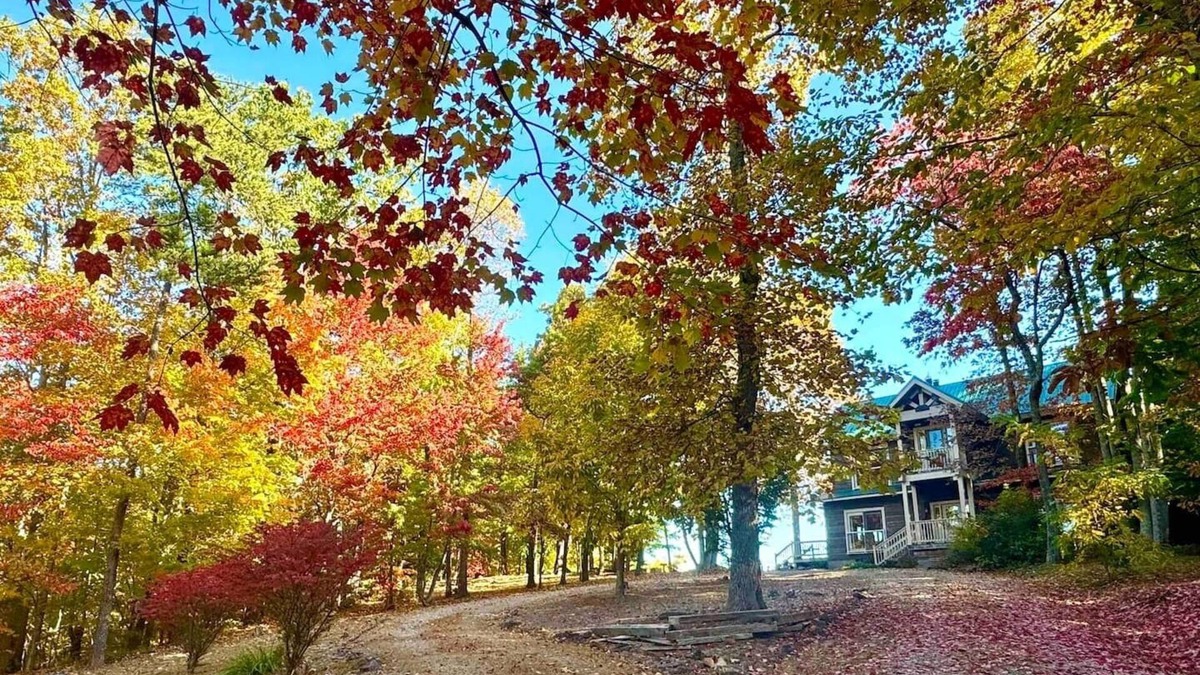Bostic Cabin | Levons Landing - The ULTIMATE Mountain View Near Lake Lure and Asheville
