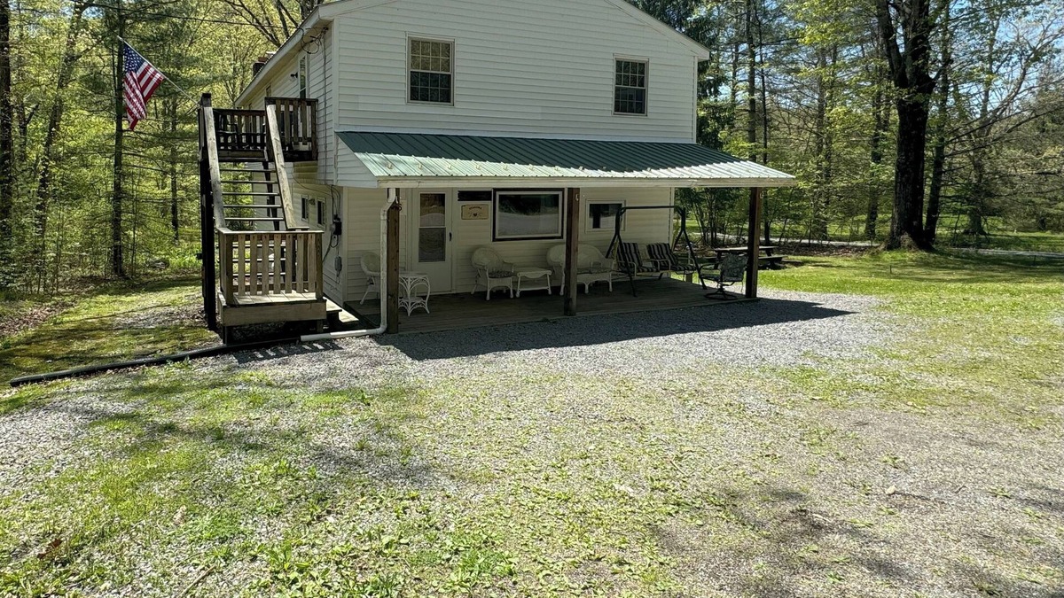 Morris Cabin | Lexington Camp Walking/Biking Distance to Rails Trail at Rattlesnake Rock Access