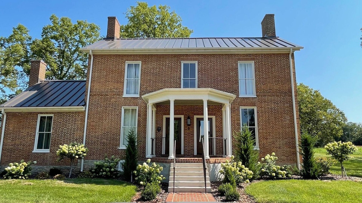 Lexington House | Lexington, Kentucky - Elmcrest Farm 3B/3B Home - Opt. 1B/1B Separate Apt.