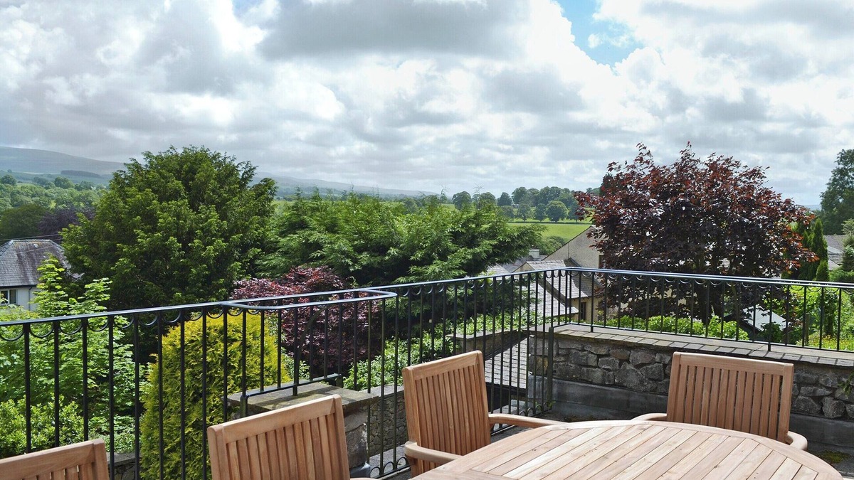 Kirkby Lonsdale Cottage | Leyfield Coach House