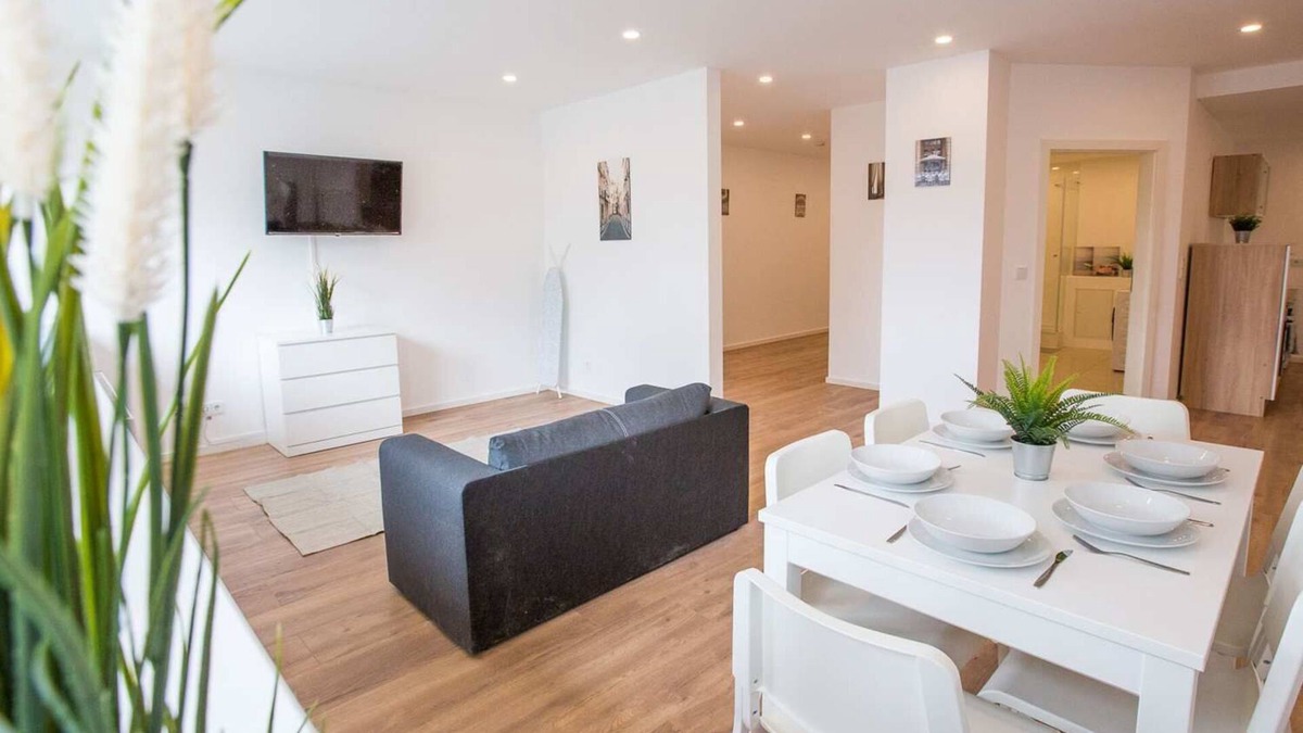 Langen Apartment | Lg01b - Schöne Ferienwohnung in Langen, 123qm, 3 Schlafzimmer, Max. 7 Personen