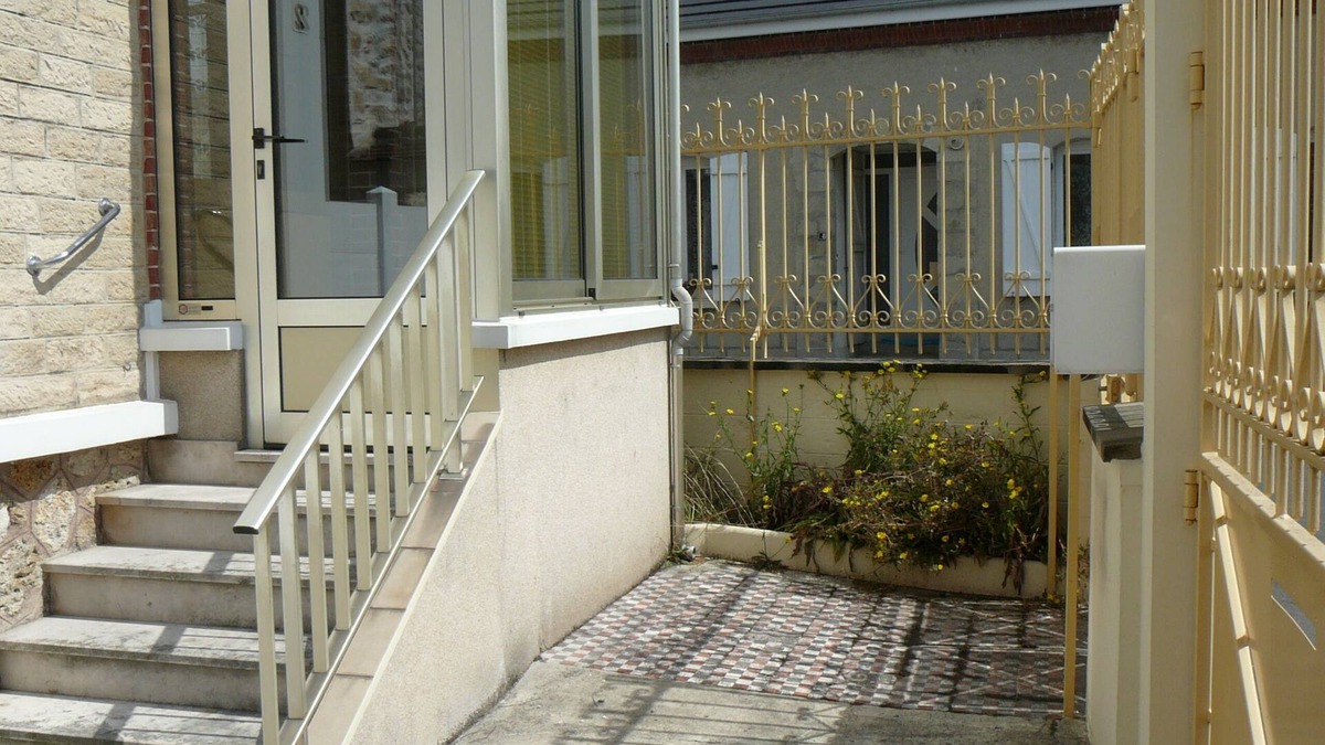 Conflans-sur-Seine House | LHOTE SEASON