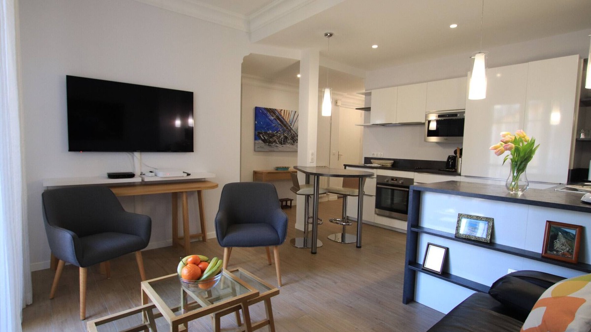 Vernier Apartment | Libération