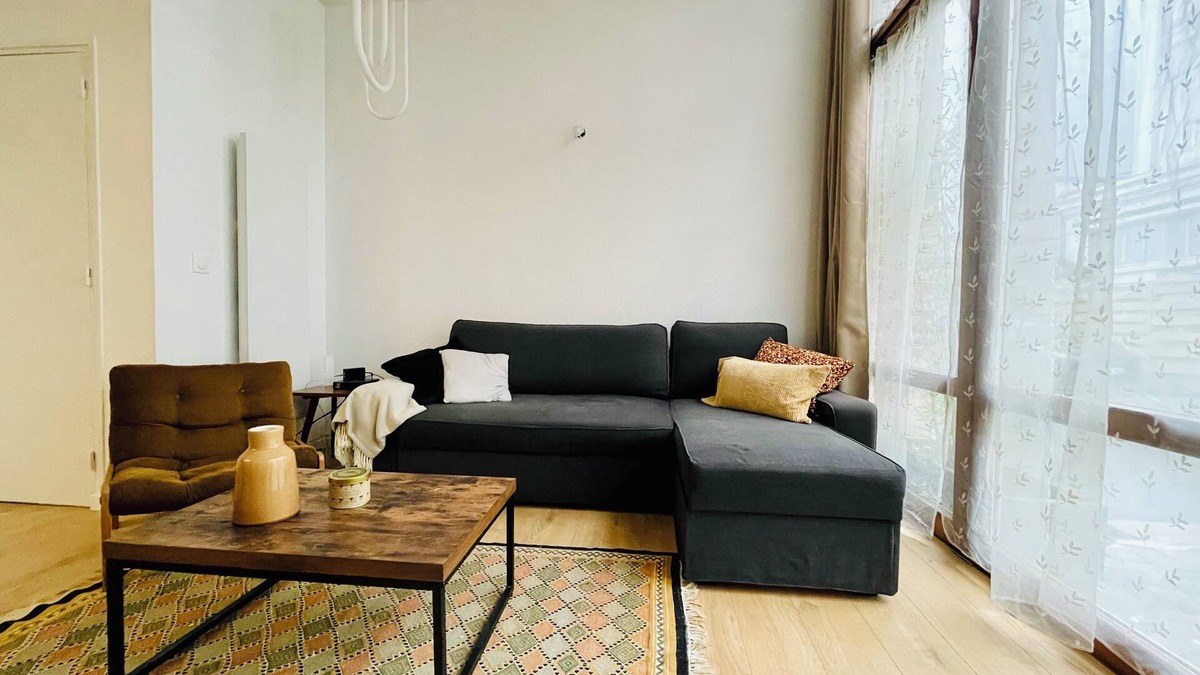 Lille Centre Ville Apartment | Liberté - Large apartment for 4 people with parking Lille Center