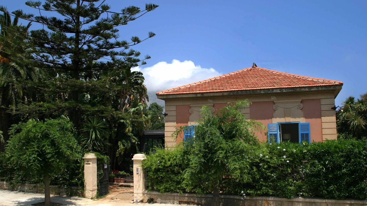 Mondello Villa | Liberty Villa in Mondello 5 minutes from the beach