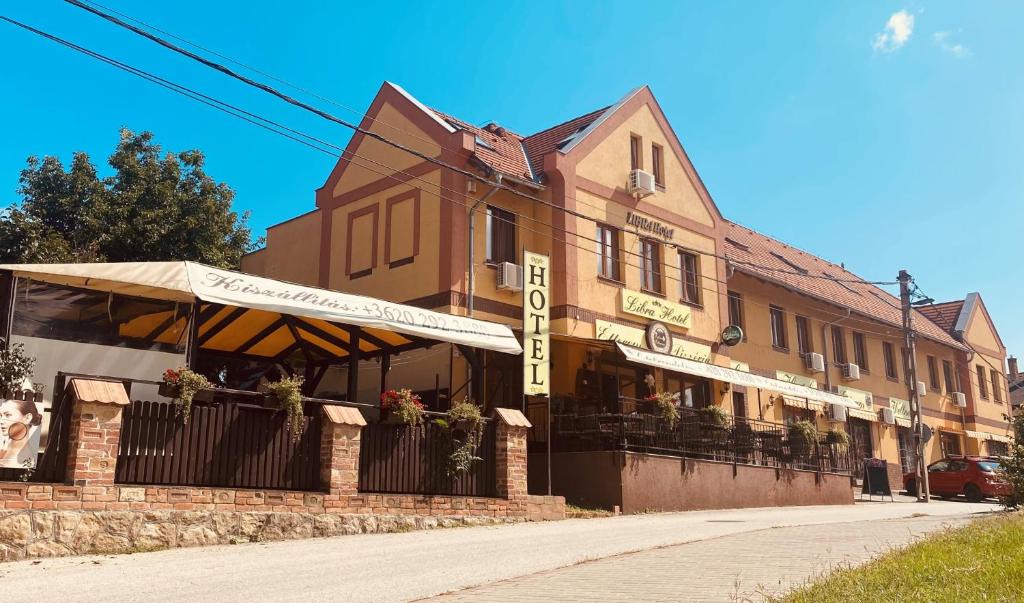 Veresegyhaz Hotel | Libra Hotel