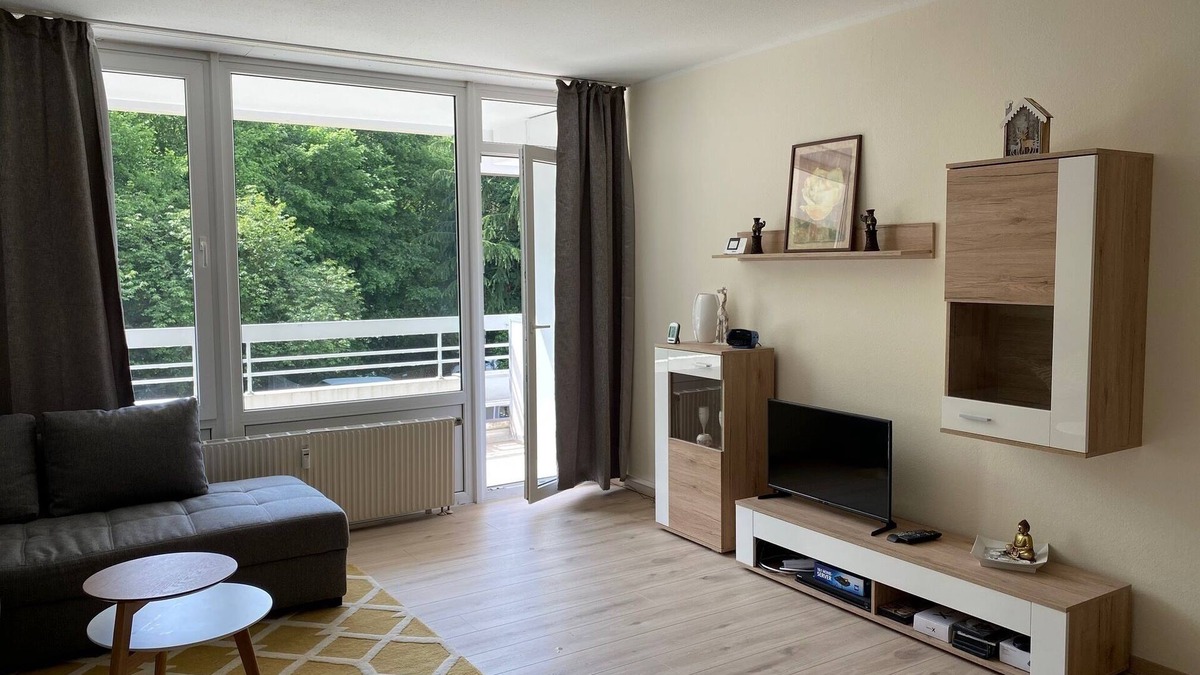Broich Apartment | Lichtdurchflutetes Apartment mit Blick ins Grüne
