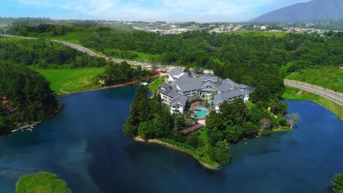 Cigombong Hotel | Lido Lake Resort by MNC Hotel