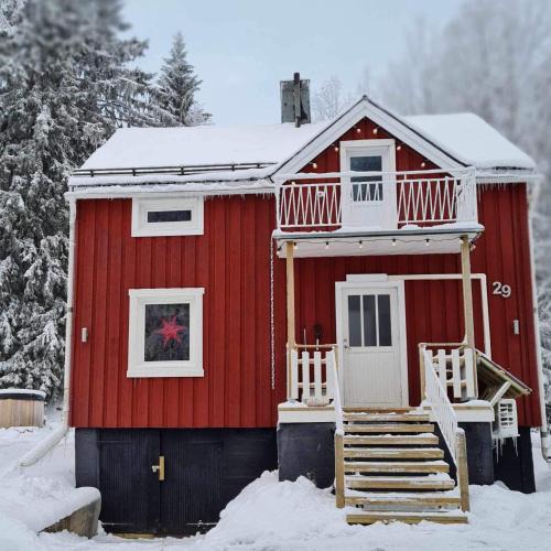Bjorksele House | Liebevoll renoviertes Ferienhaus im schwedischen Lappland Västerbotten