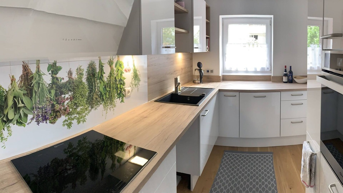 Furstenfeldbruck District Apartment | Liebevoll und Hochwertig Renovierte Wohnung für Ihre Auszeit