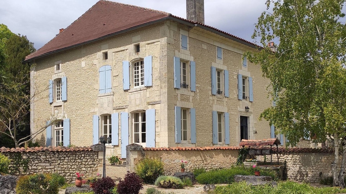 Montboyer House | Lieu Idéal Pour les Réunions de Famille ou les Célébrations
