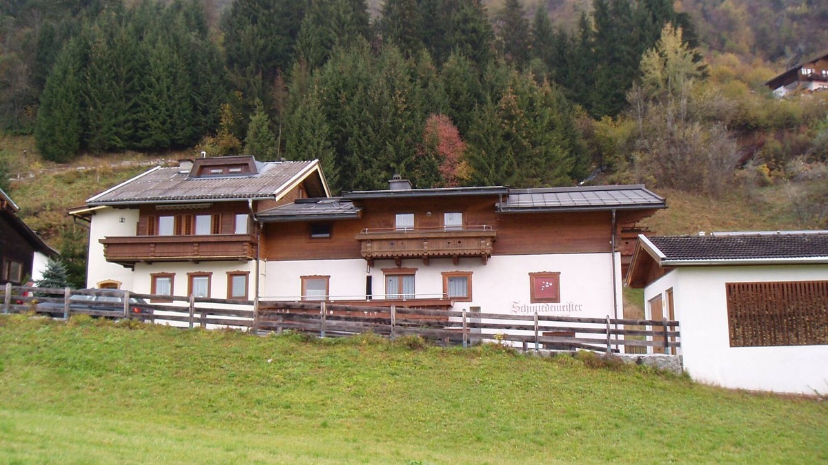 Schonbach Apartment | Liftblick by Interhome