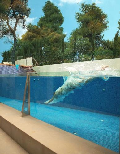 Ekali Hotel | Life Gallery Athens