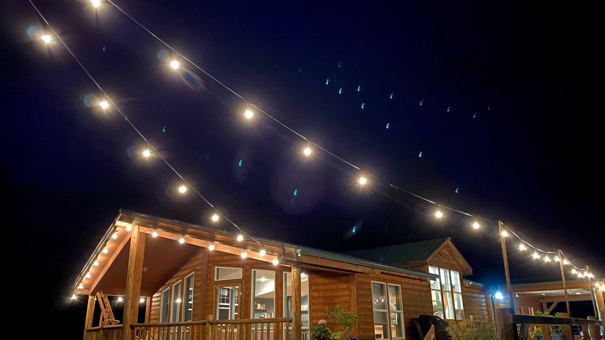 La Grande Cabin | Life in the Woods - Minutes to town! Mt. Emily Retreat at the MERA Trailhead!