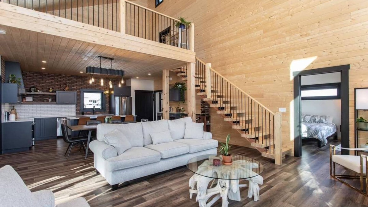 Parkland Beach Cabin | Life is better at the Lake with stunning lake views!