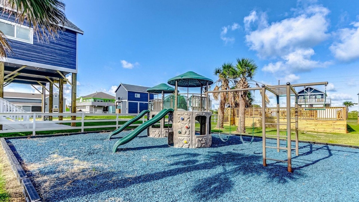 Port Bolivar House | Life's a Breeze - a 2 bedroom, 2 bath, that sleeps 4.