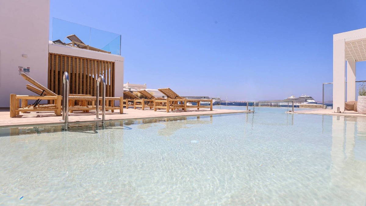 Tourlos House | LIFE SUITES