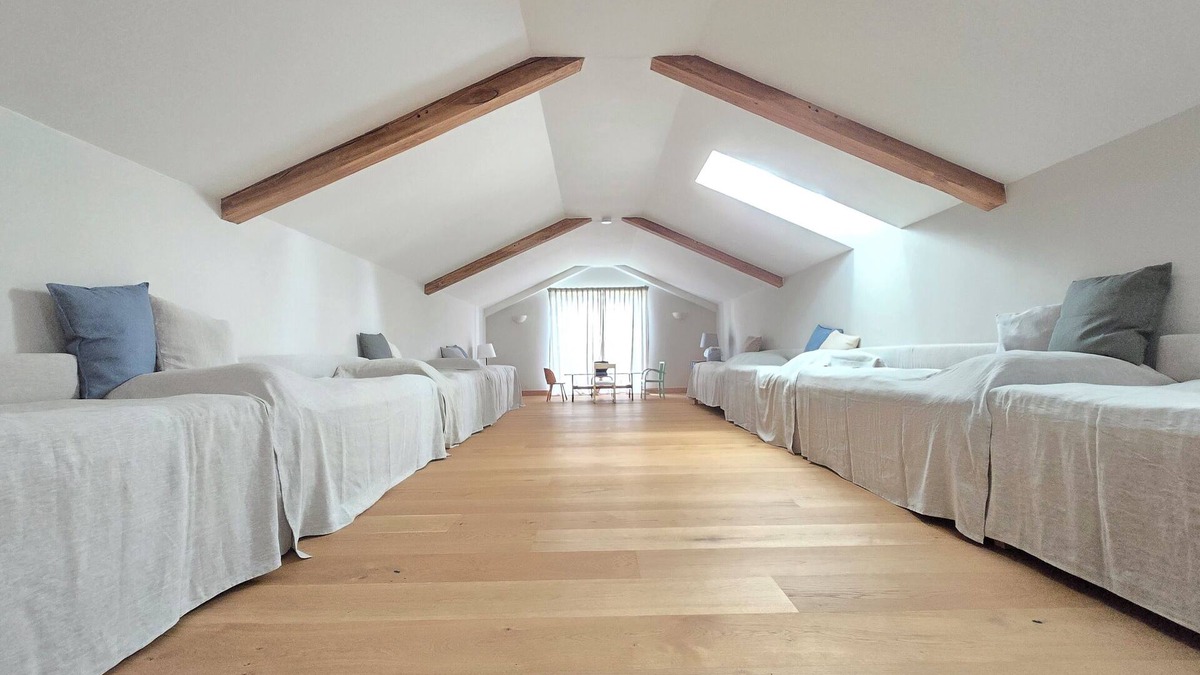 Eichkogl Villa | Light-flooded 650 m2 villa in Vulkanland, 20 beds, pool