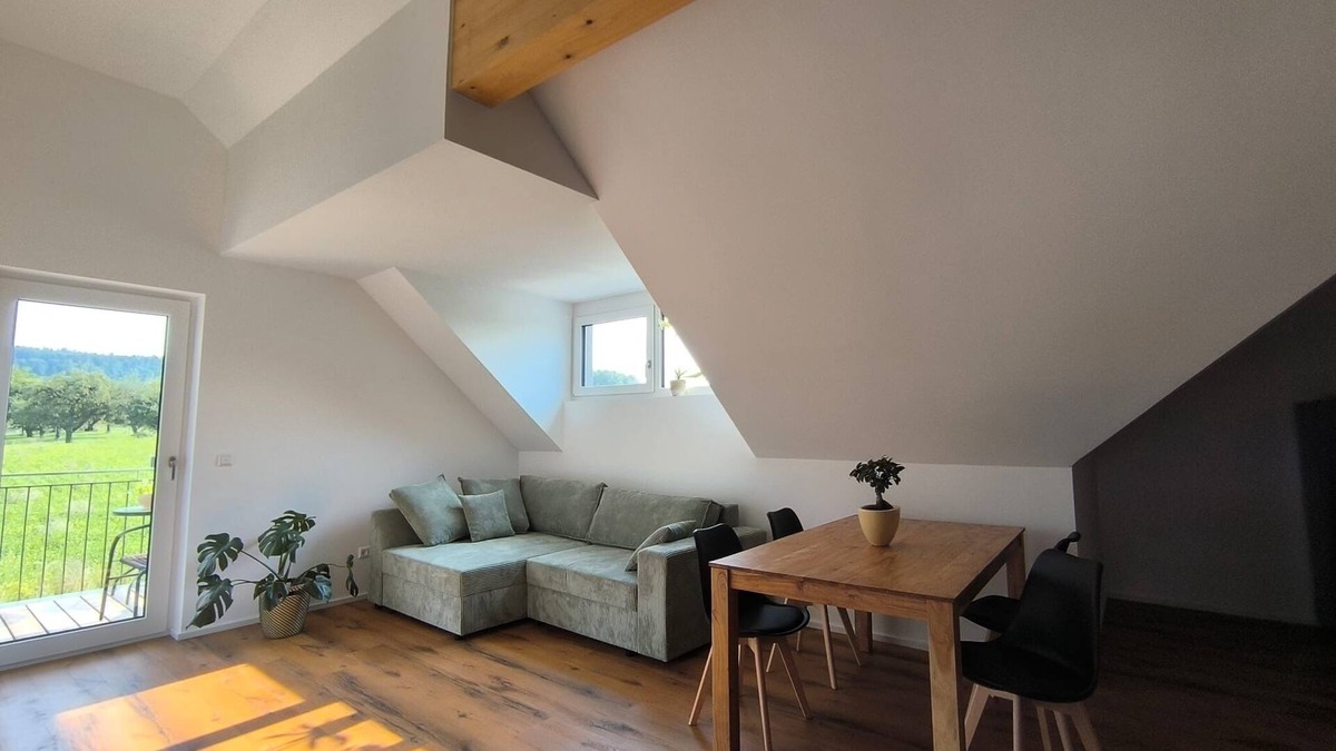 Eberstadt Apartment | Light-flooded apartment in an absolutely peripheral location in the middle of the vineyards
