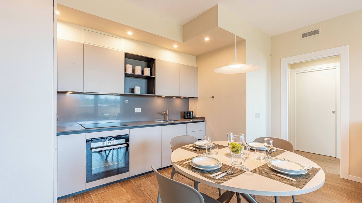 Monza Apartment | Light Garden-Luxury apartment with private parking