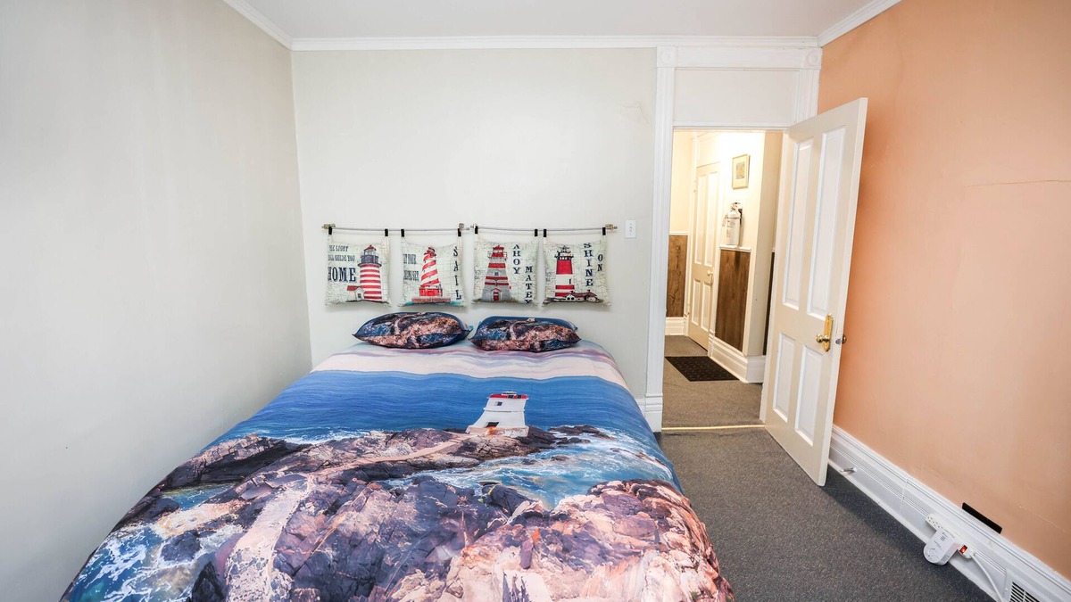 Winnipeg Apartment | Light House , Unique Apartment in the Heart of the city