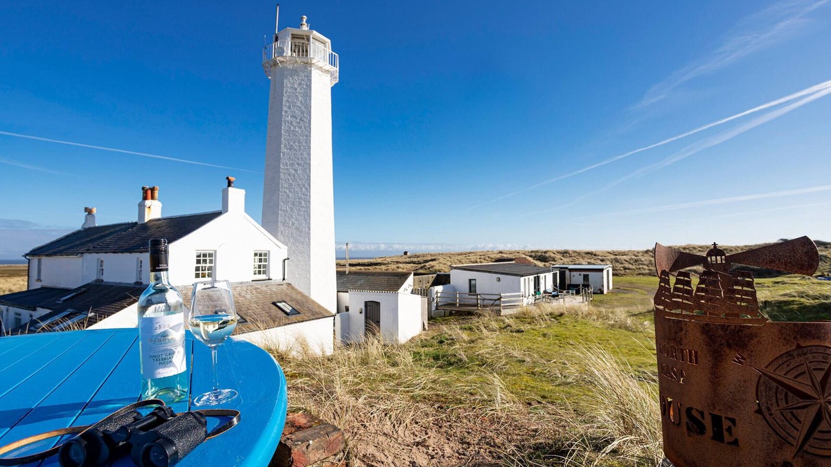 Barrow-in-Furness Cottage | Lighthouse Cottage