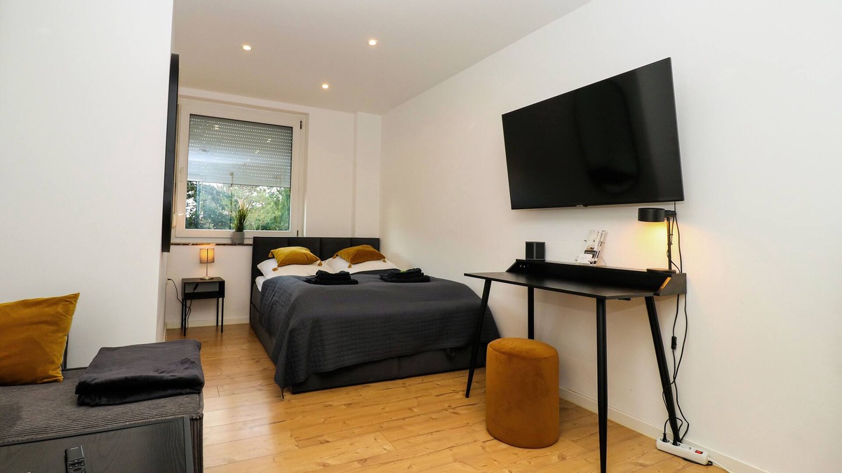 Wenden Apartment | Lightplace - Großes Apartment - 3 Schlafzimmer - Boxspring - Balkon - Smart TV