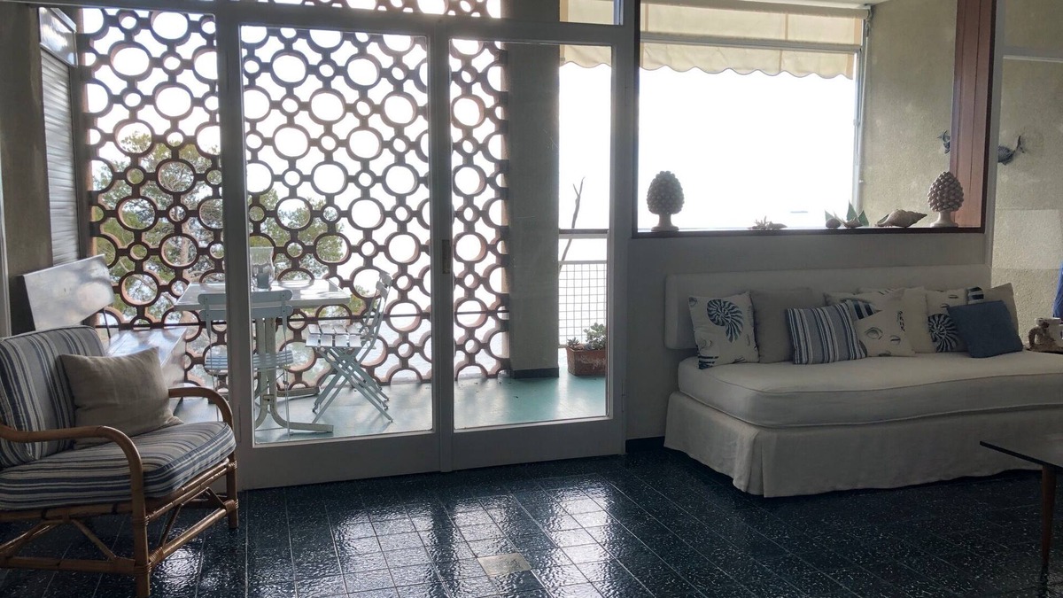 Sori Apartment | LIGURIA HOLIDAYS - "The Red Door"