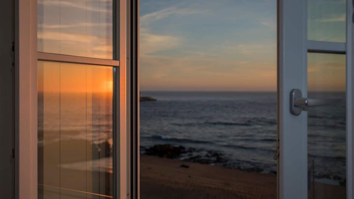 Foz do Douro Apartment | Liiiving in Porto | Luxury Beachfront Apartment V