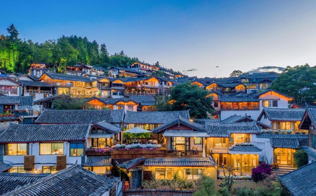 Dayan Old Town House | Lijiang Sunshine Nali Inn