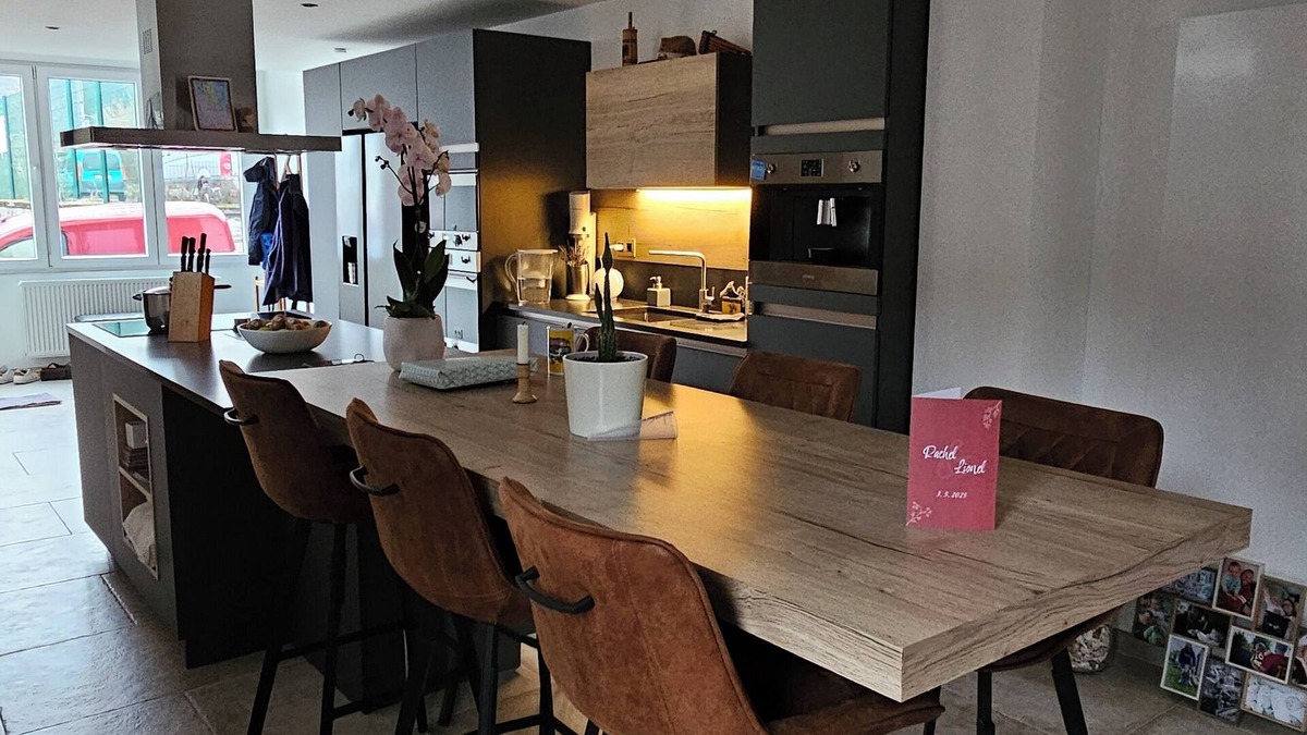 Liege Apartment | Like at Home: Apartment near the forest with office and terrace