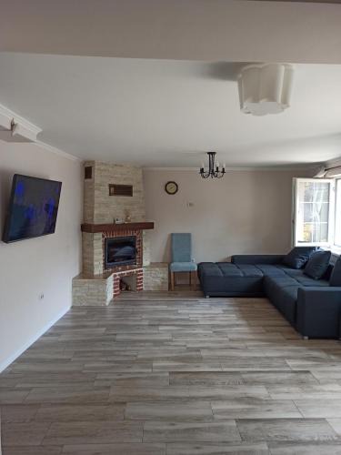 Tecuci House | Like in your home