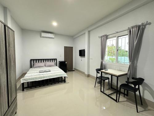 Samut Sakhon Apartment | LikeHome สมุทรสาคร ปากทางแพ้ว