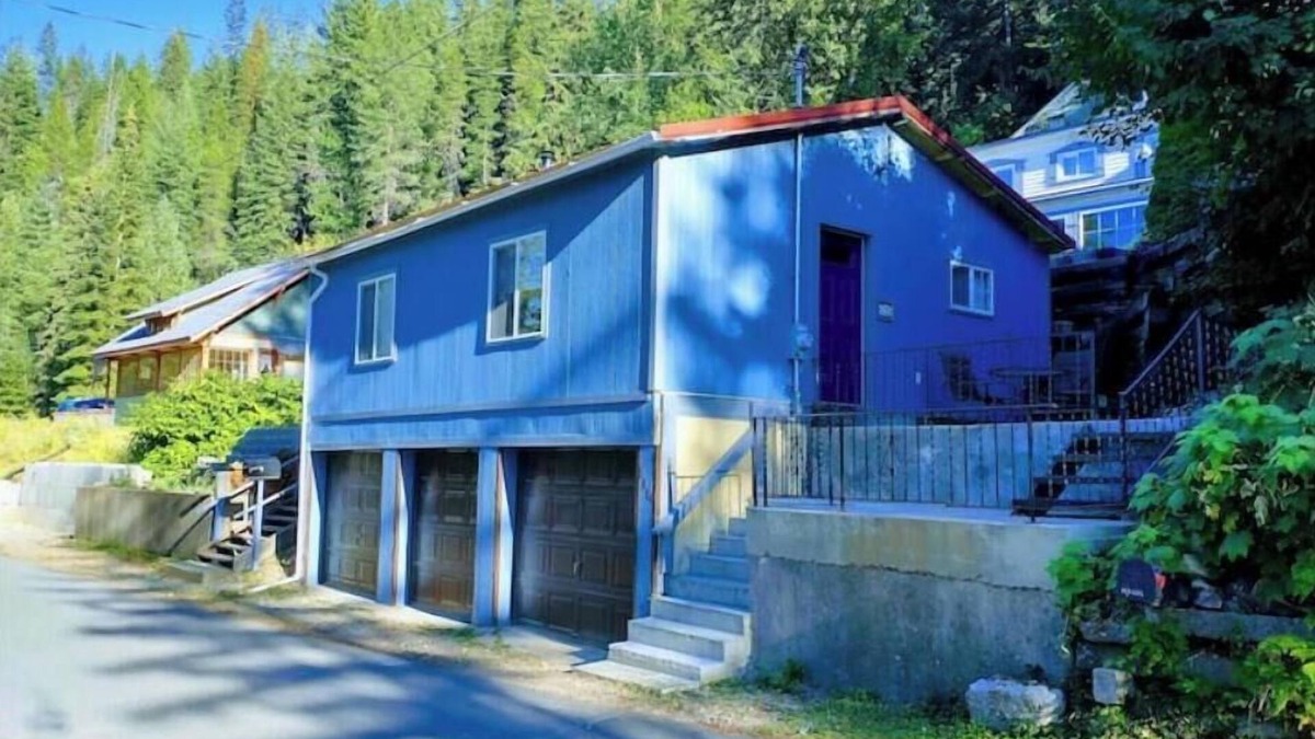 Wallace House | Lil-Ski-Bike-Hike-Shack!nn
