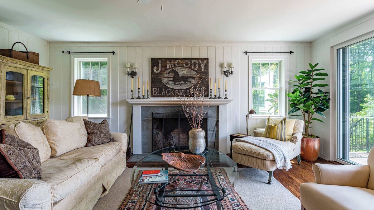 Jeffersonville House | Lilac Hill - VIEWS, Privacy, and Design