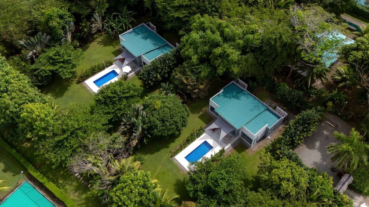 Cahuita House | Lilan Nature, Modern House N°2 with private swimming pool, Tennis and Pickleball