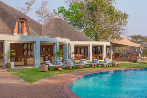 Lusaka Cabin | Lilayi Lodge