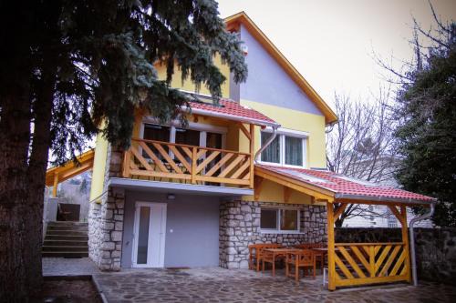 Badacsony Apartment | Liliana Apartman és Csónakház