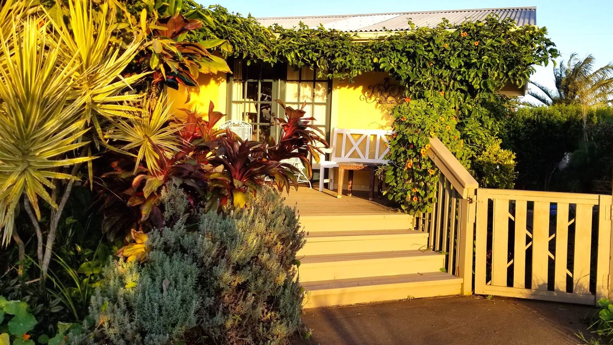 Waimea House | Lilikoi Cottage - In The Heart of Lovely Waimea