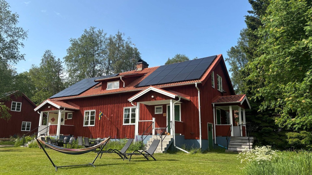 Filipstad Municipality Apartment | Liljekonvalj vacation apartment in Värmland with sauna & rowing boat