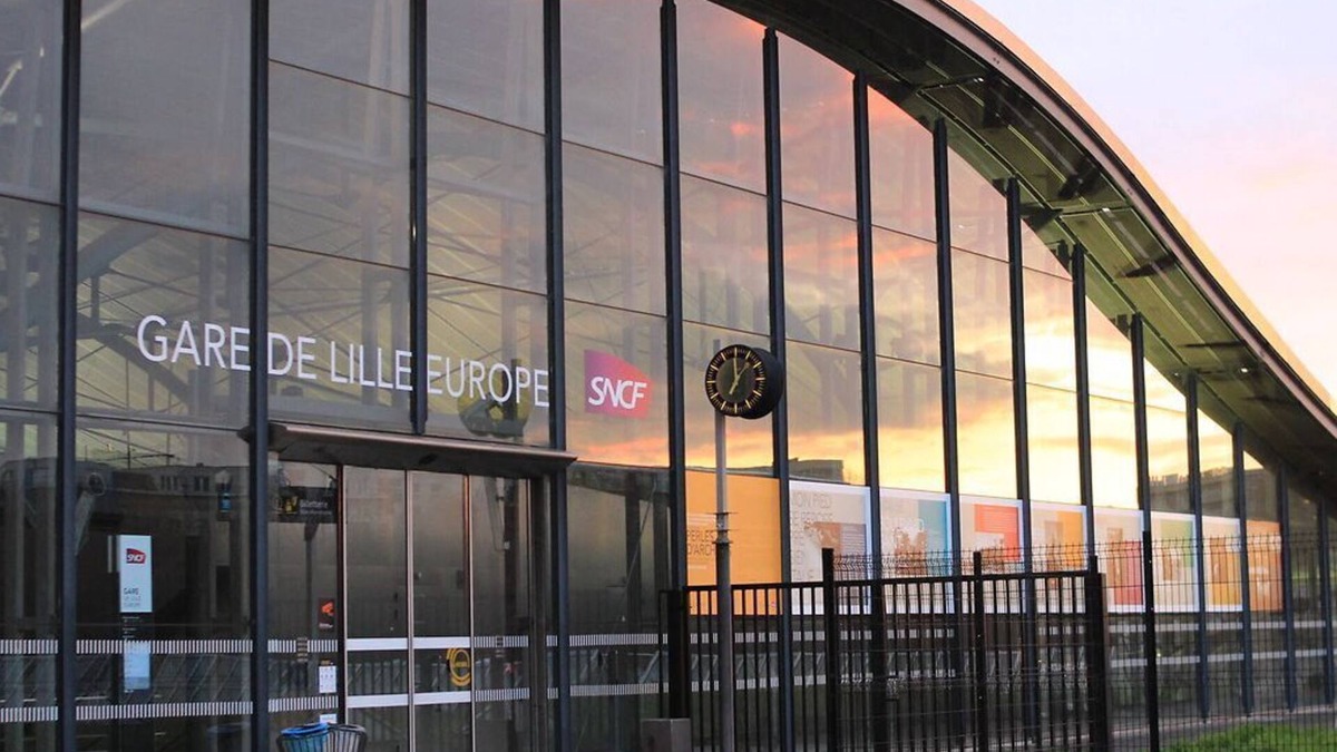 Fives Apartment | Lille Hellemmes - Nice studio with parking !