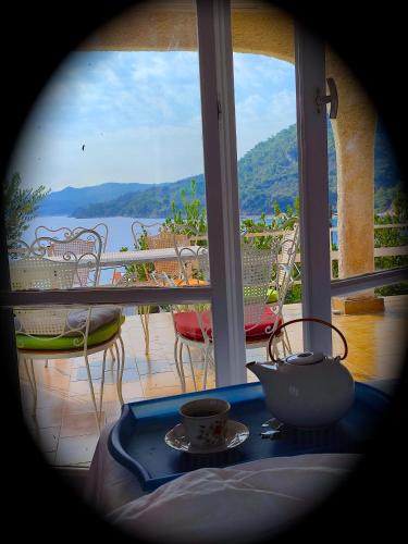 Avlakia House | Lilly's Seaview Retreat Cottage