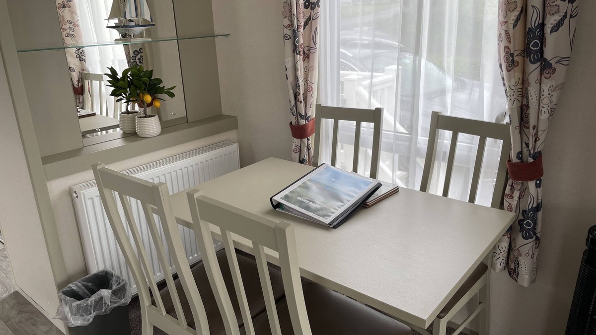 Hamworthy House | Lily Beautiful Caravan on Rockley Park