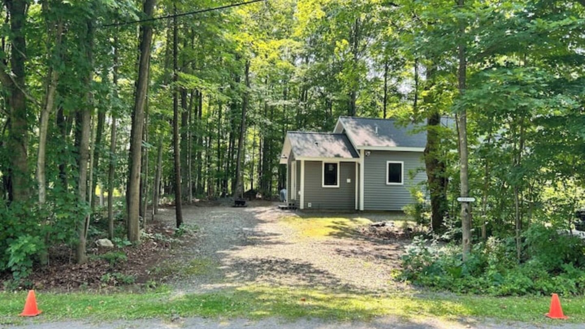 Ithaca House | Lily Hill AirBnB
