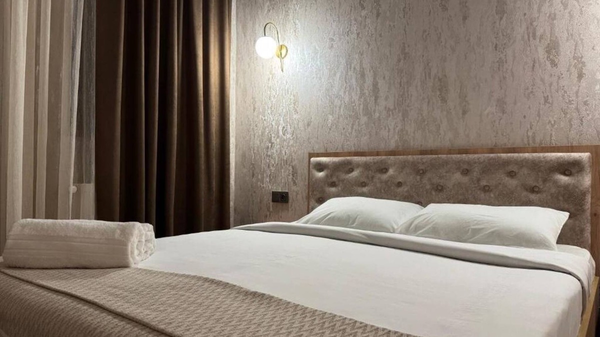 Kutaisi Bed & Breakfast | Lily House : Queen Room