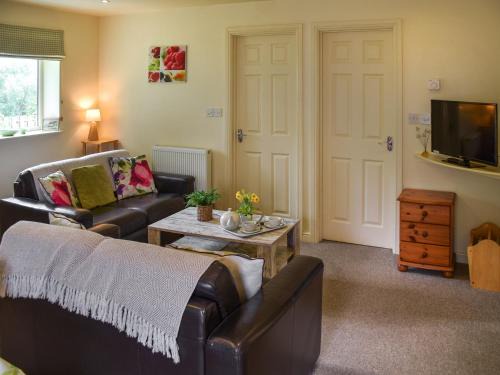 Nassington House | Lily Pad 4 - Uk43910