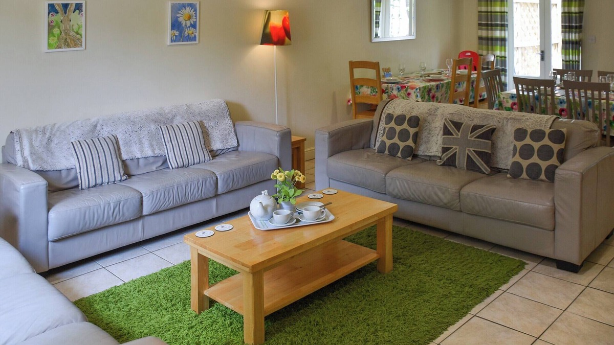 Nassington Cottage | Lily Pad 7 - UK43916