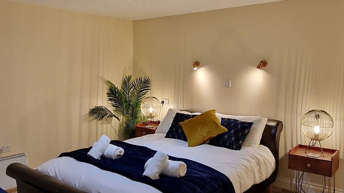 Arrington Cottage | Lily Pad by Paymán Club
