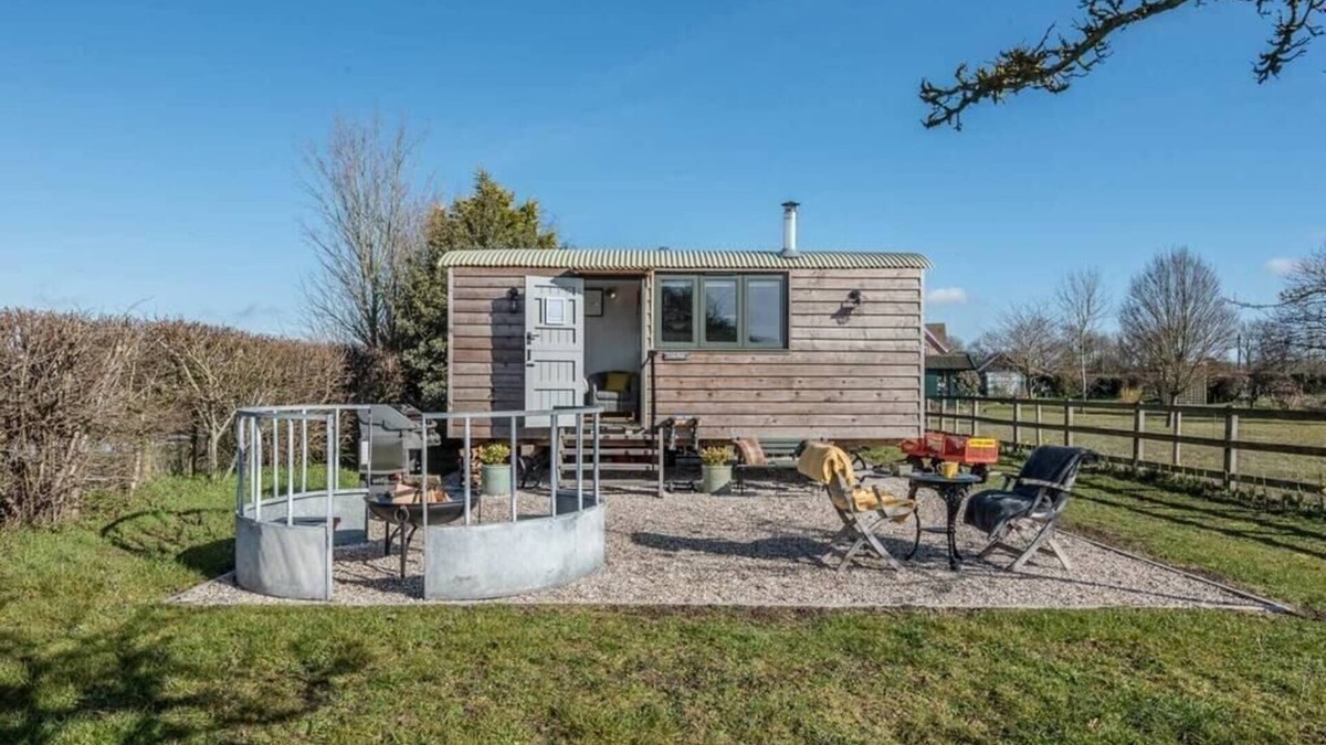 Saxmundham Apartment | Lily Pad Friston