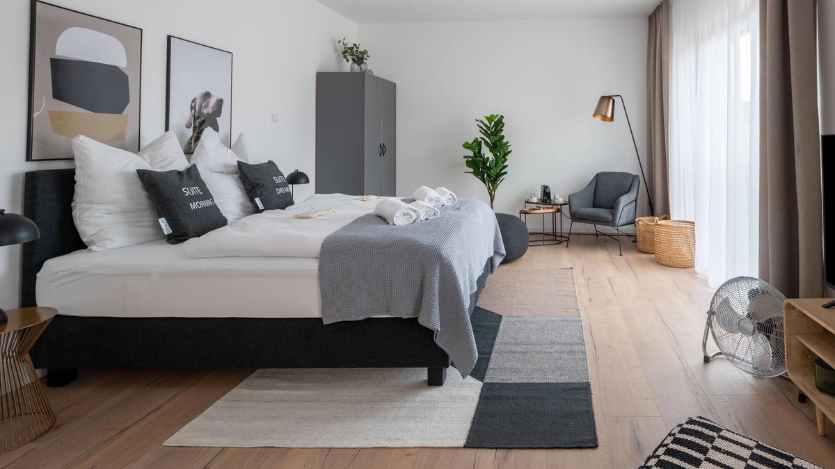 Bahnhofsviertel Apartment | limehome Frankfurt Gutleutstr. | Suite XL
